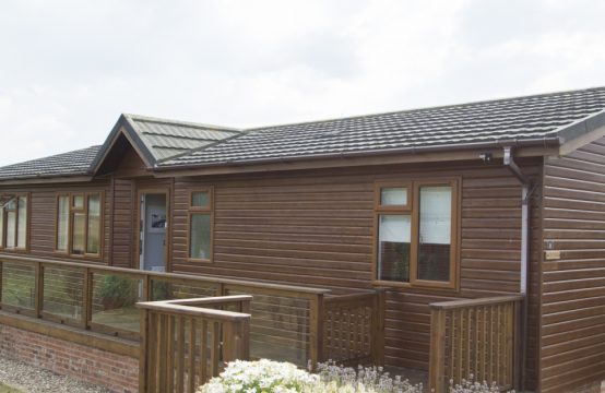 Advent Jasmine, 45 x 20 &#8211; Heron Lakes (Plot 37)